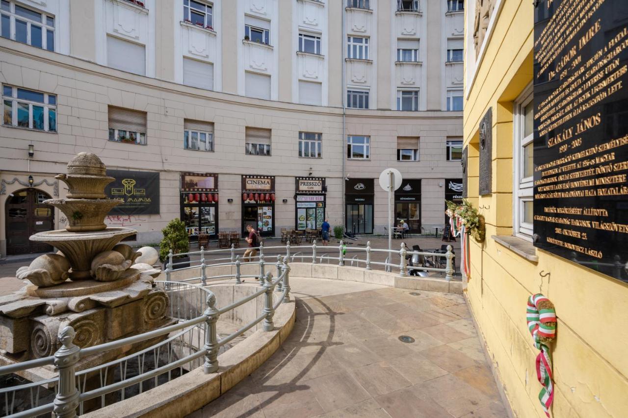 Cascade Corvin Apartment Budapest Exterior foto